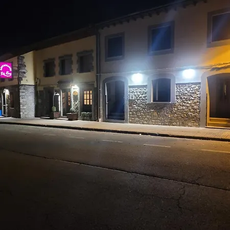 Pensión La Era Lario